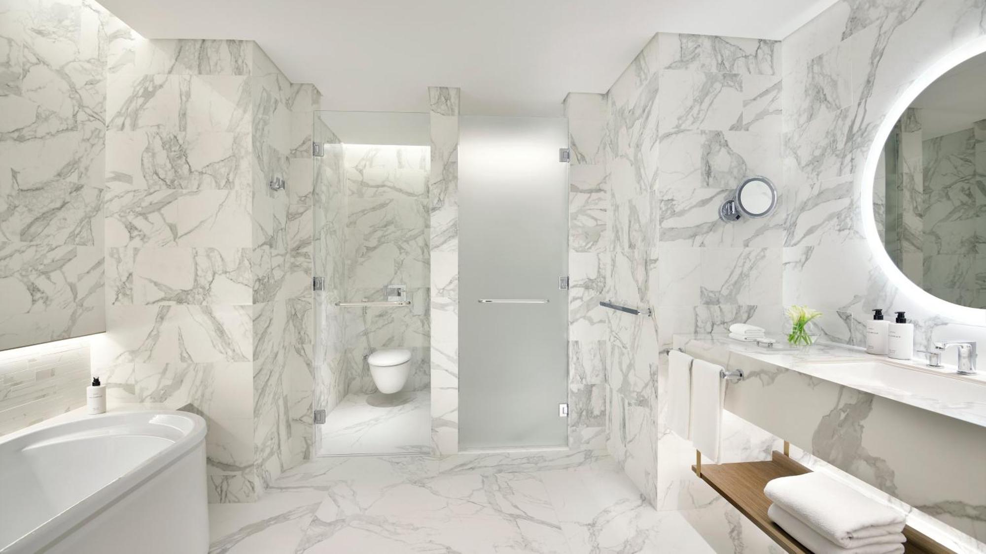 Hotel Intercontinental Residences By Ihg Abu Dhabi